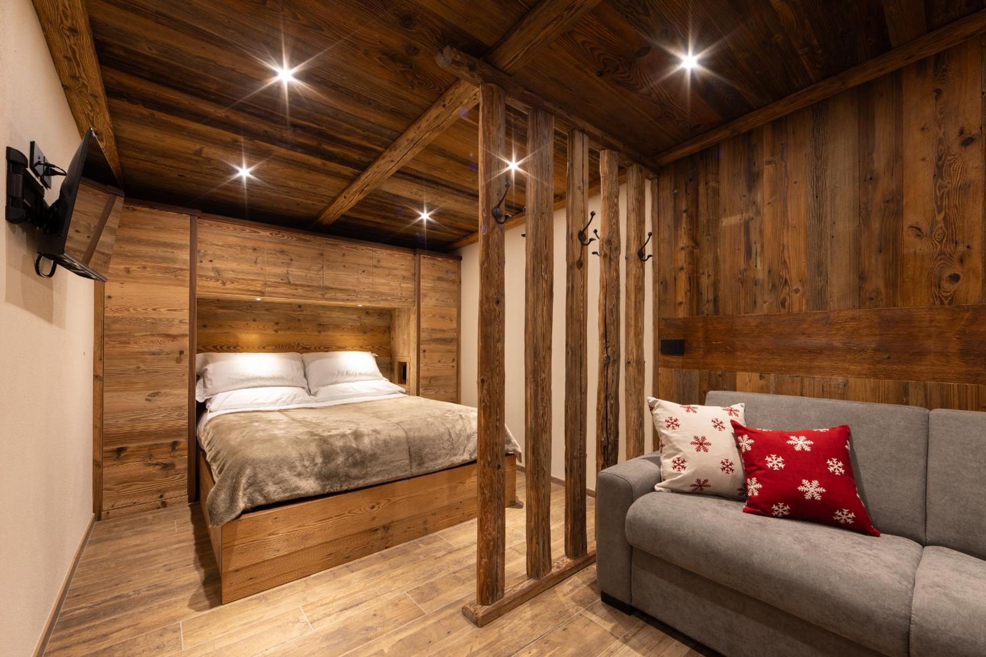 Les Reves Des Montagnards, Appartements De Charme Torgnon Exterior foto