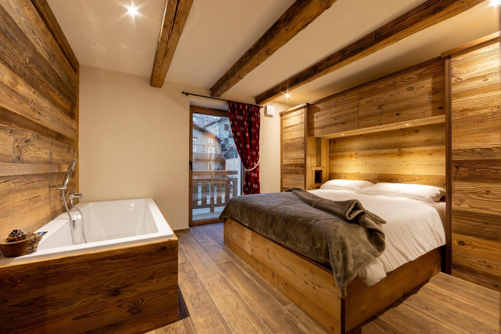 Les Reves Des Montagnards, Appartements De Charme Torgnon Exterior foto