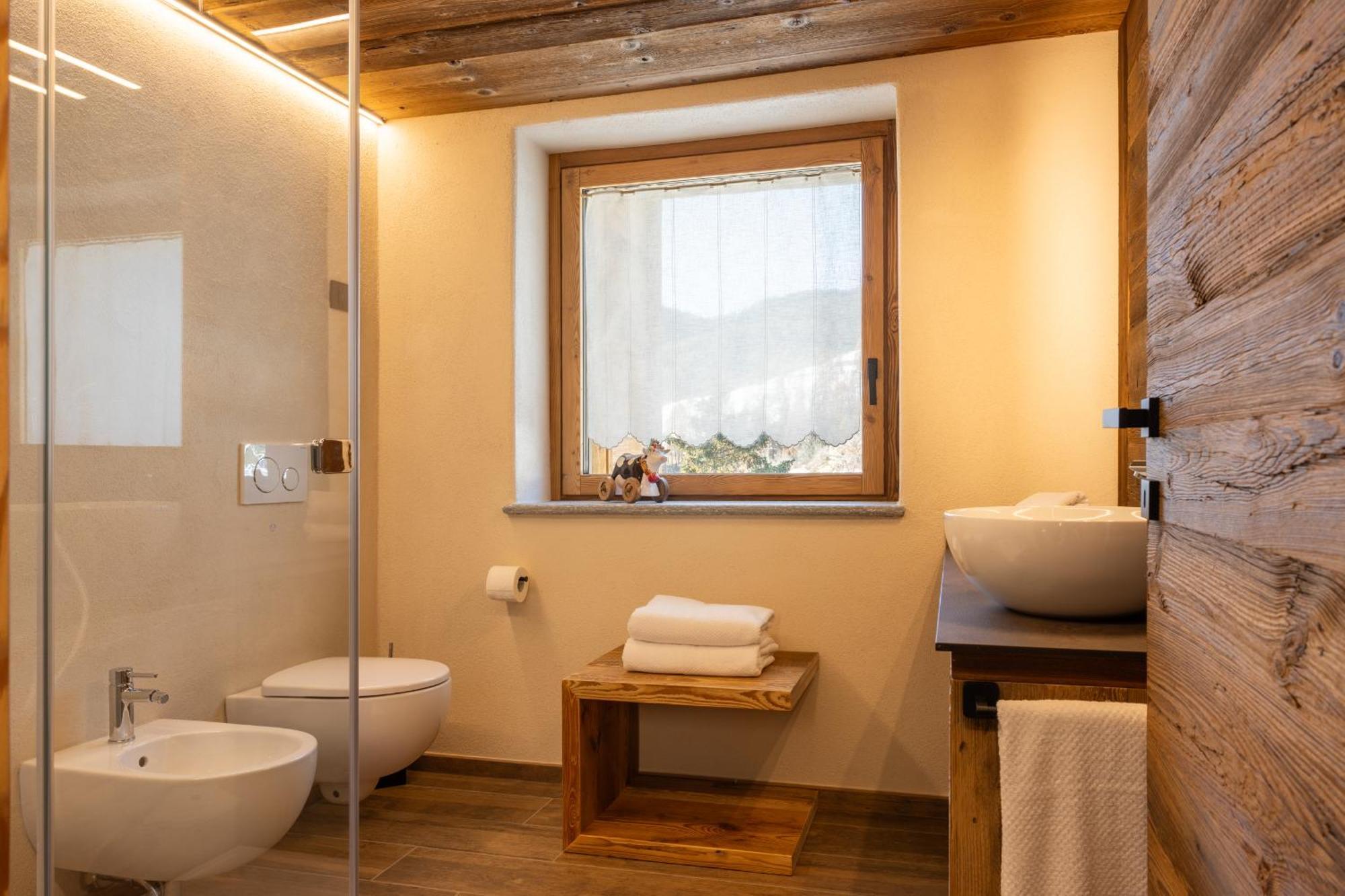Les Reves Des Montagnards, Appartements De Charme Torgnon Exterior foto