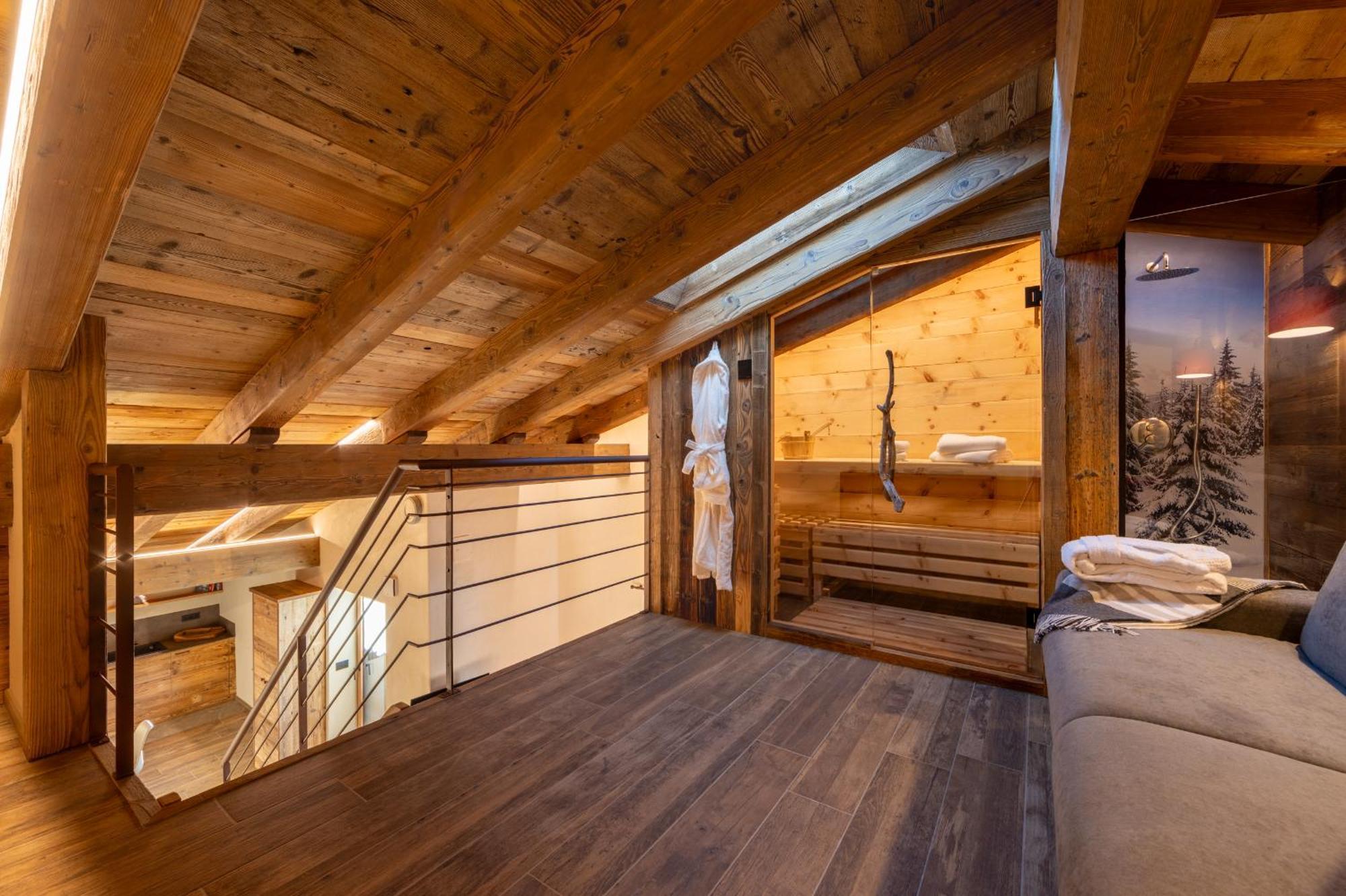 Les Reves Des Montagnards, Appartements De Charme Torgnon Exterior foto