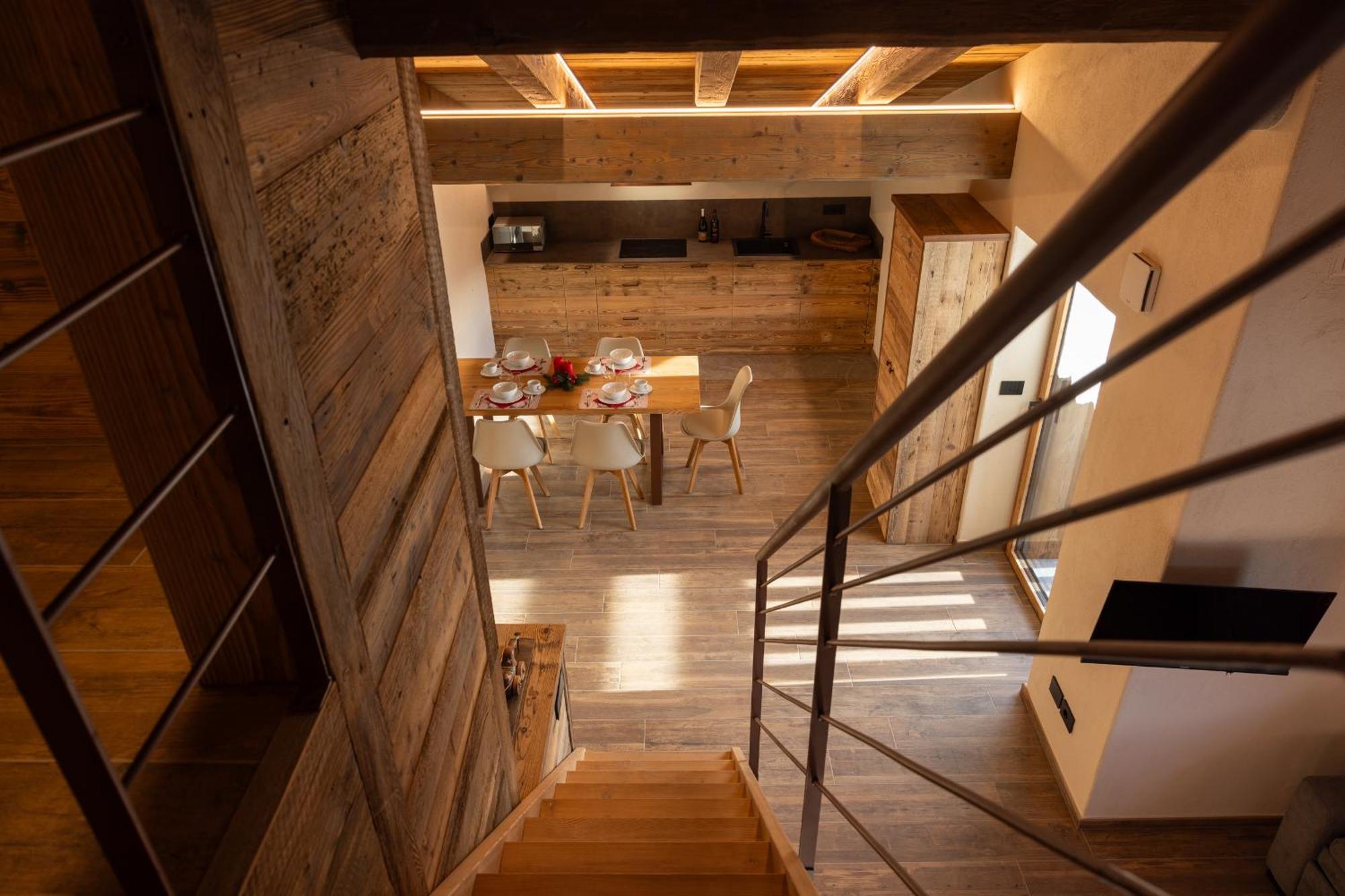 Les Reves Des Montagnards, Appartements De Charme Torgnon Exterior foto